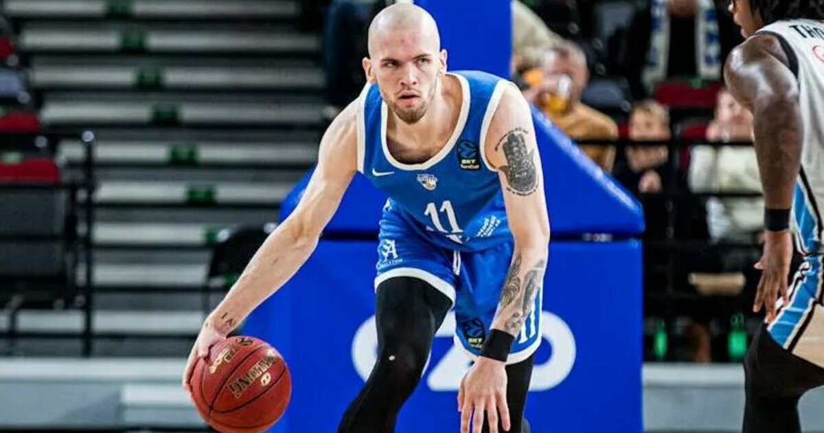 Be gynybos žaidęs „Neptūnas“ nusileido italams