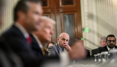 Iš Donaldo Trumpo komandos – neįprasti pareiškimai - Delfi