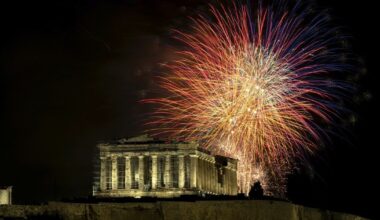 Graikija ir Kipras Naujuosius pasitiks be fejerverkų