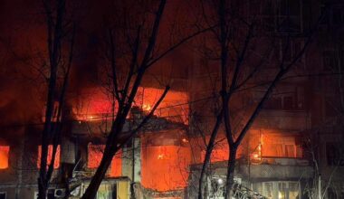 Karas Ukrainoje. Košmaras Odesoje – rusai surengė brutalią ataką: po griuvėsiais ieškoma žmonių kūnų