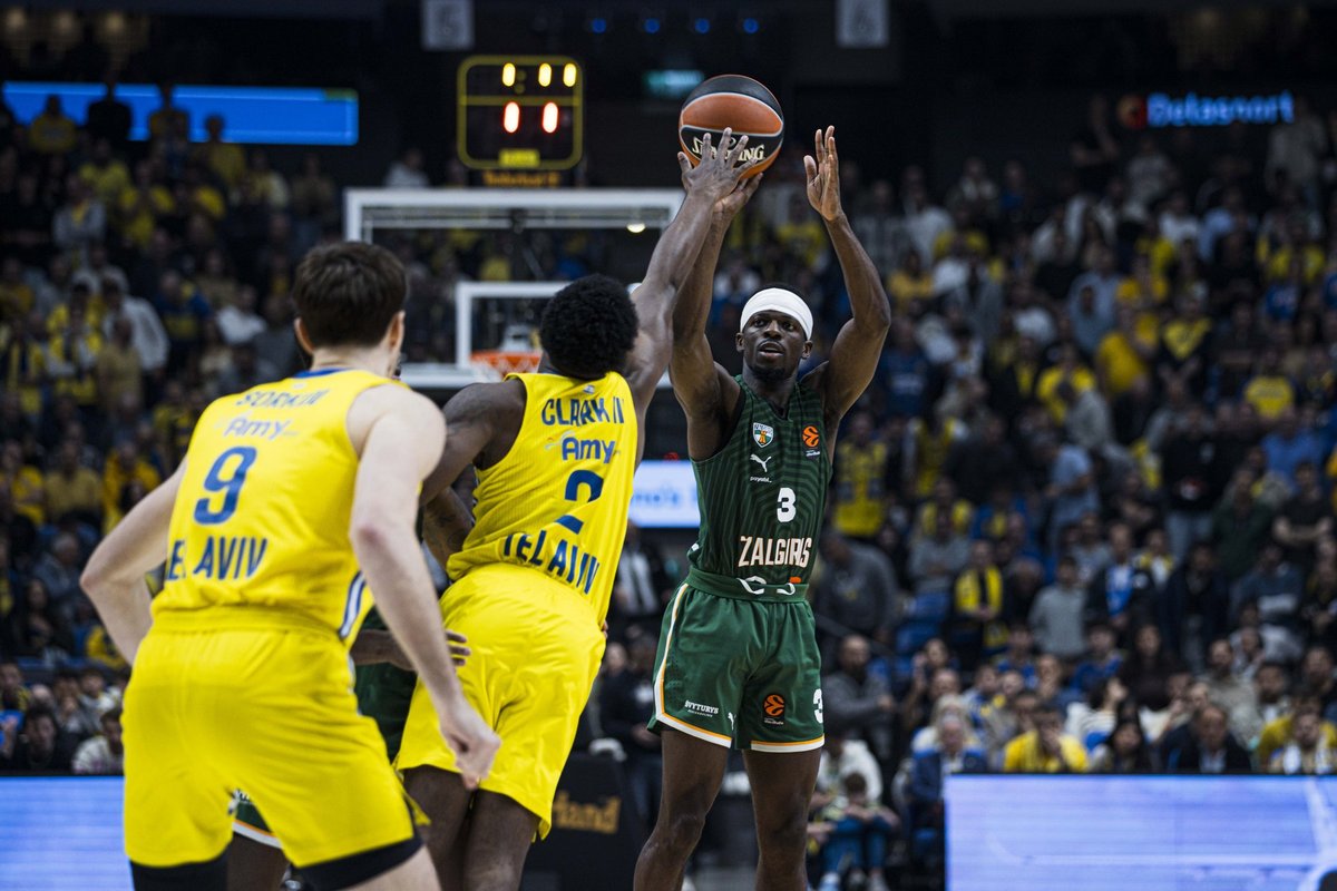 Žydai jau šnairuoja į „Žalgirio“ poziciją Eurolygoje ir išskyrė vieną epizodą: pasisekė - Delfi