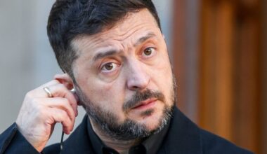 Zelenskis: JAV derasi su Rusija dėl rinkimų Ukrainoje, bet rusai tempia gumą