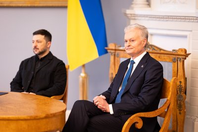 Volodymyras Zelenskis, Gitanas Nausėda