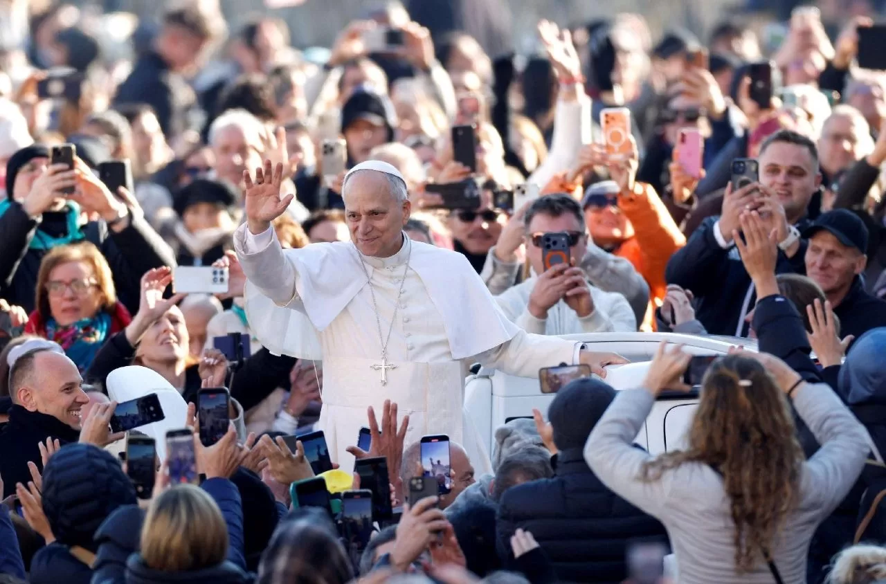 Popiežius Leonas XIV trečiadienio bendrojoje audiencijoje Šv. Petro aikštėje Vatikane