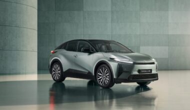 Į Lietuvą atvyksta galingiausias „Toyota“ Europos modelių gamos SUV – naujasis visiškai elektrinis „Toyota C-HR+“