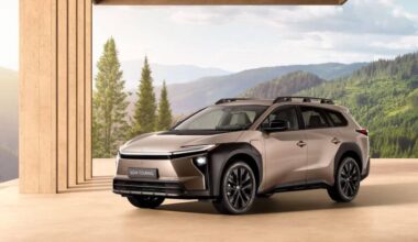 Pristatytas naujas elektromobilis „Toyota bZ4X Touring“