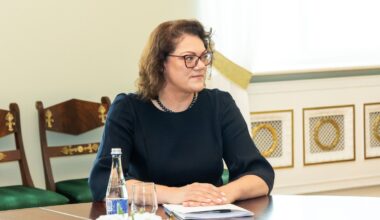 Po LVAT sprendimo dėl Jakubauskienės įsakymų, premjerė sako toliau pasitikinti ministre