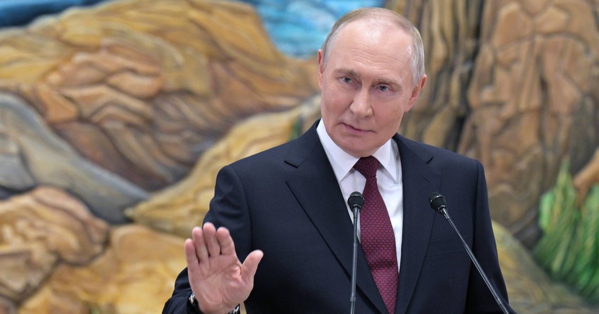 Rusai įsiutę: skamba raginimai duoti „į nosį“ JAV, mini net branduolinį ginklą