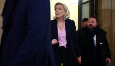 Paryžiuje prasideda Le Pen lemtingas apeliacinis teismo procesas