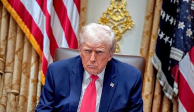 Trumpas: JAV į narkotikų kartelius taikysis ir sausumoje