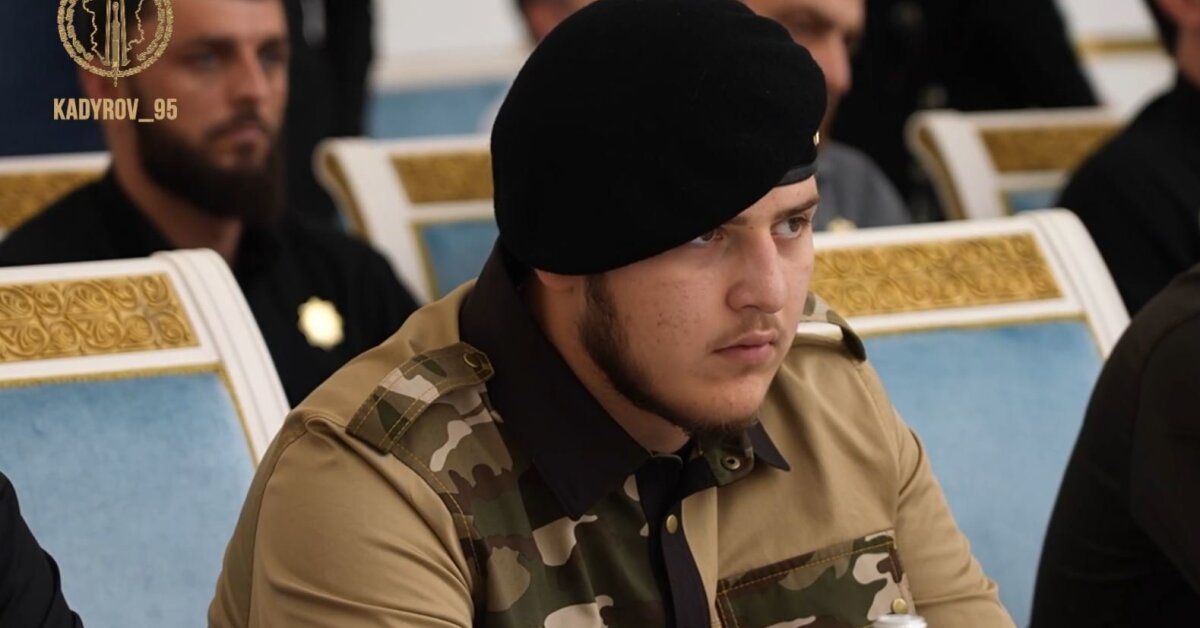 Kadyrovas jaunesnysis pateko į rimtą avariją: jo būklė sunki