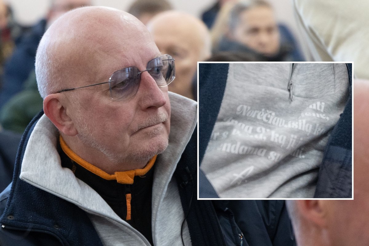 Ant Arūno Valinsko džemperio – iškalbinga detalė - Delfi