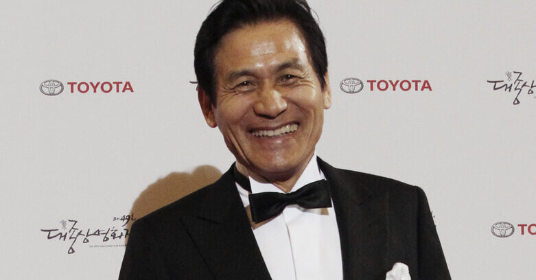 Būdamas 74-erių metų mirė garsus Pietų Korėjos aktorius Ahn Sung-ki