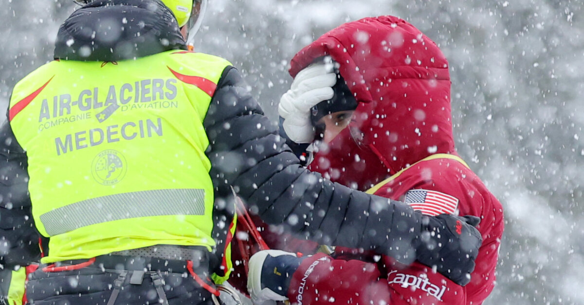 Sraigtasparniu į ligoninę išgabenta legenda nepraranda vilties dėl olimpinių žaidynių | Sportas