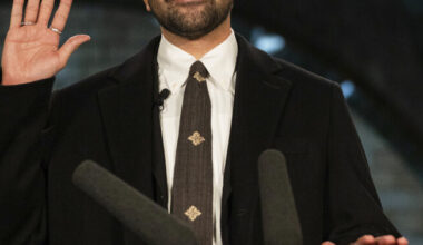 Kairiųjų pažiūrų Zohranas Mamdani prisaikdintas Niujorko meru