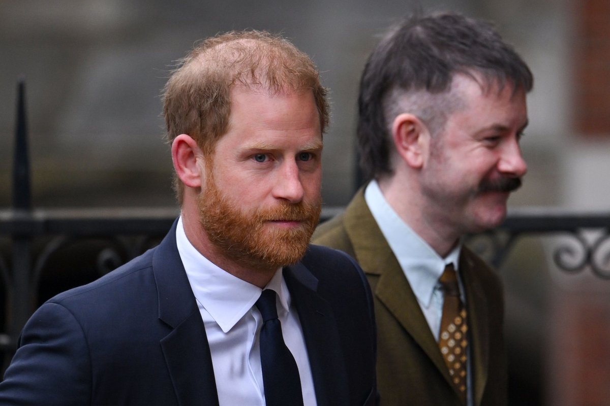 Princas Harry stoja į kovą su bulvarine žiniasklaida: stebina ir kitas jo ėjimas