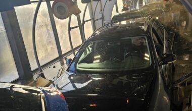 Tunelinėje plovykloje Kaune susidūrė 9 automobiliai