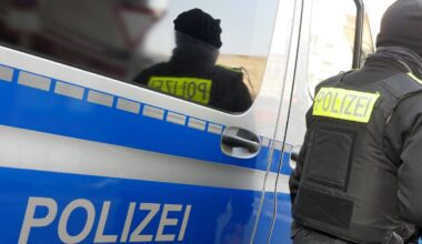 Ant magistralės Vokietijoje galbūt norint sukelti mirtis palikta puspriekabė