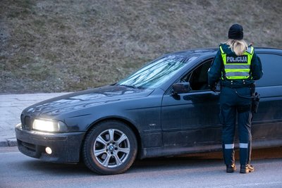 Teisėjai pabrėžė, kad Ingos Ž. atlikti aktyvūs veiksmai – spyris Anželikai J. į pilvą bei tempimas už plaukų – buvo atlikti ne gynybos, o puolimo tikslais. 