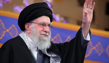 Aukščiausiasis Irano lyderis pasmerkė protestus prieš režimą