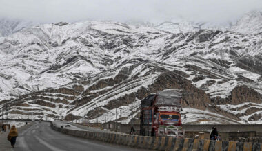 Pareigūnas: per išpuolius pietvakarių Pakistane žuvo 10 saugumo pareigūnų ir 37 kovotojai