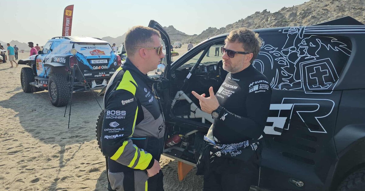 Pirmas greičio ruožas Vanagui kainavo vieną ratą, bet nuotaikos nesugadino: Dakaras dar ilgas | Sportas