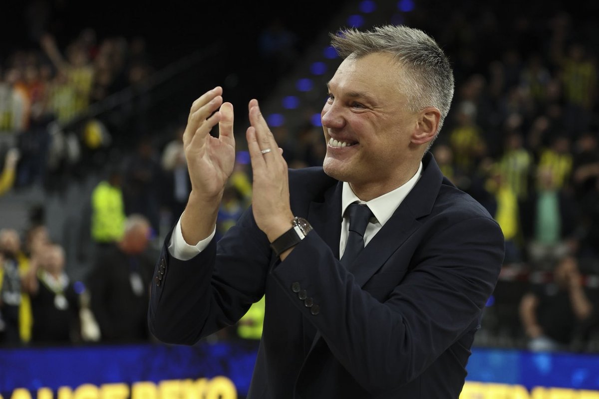 Oficialu: Šarūnas Jasikevičius ilgam susiejo ateitį su „Fenerbahče“ - Delfi