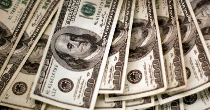 JAV doleris sunkiai atsigauna po kritimo dėl Donaldo Trumpo komentarų - 15min.lt