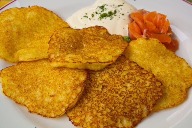 Vida Press nuotr./Bulviniai blynai