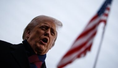 JAV senatorius: Trumpas pritarė griežtoms sankcijoms Rusijai