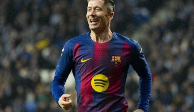 Flickas pakomentavo Lewandowskio ateitį „Barcelonoje“