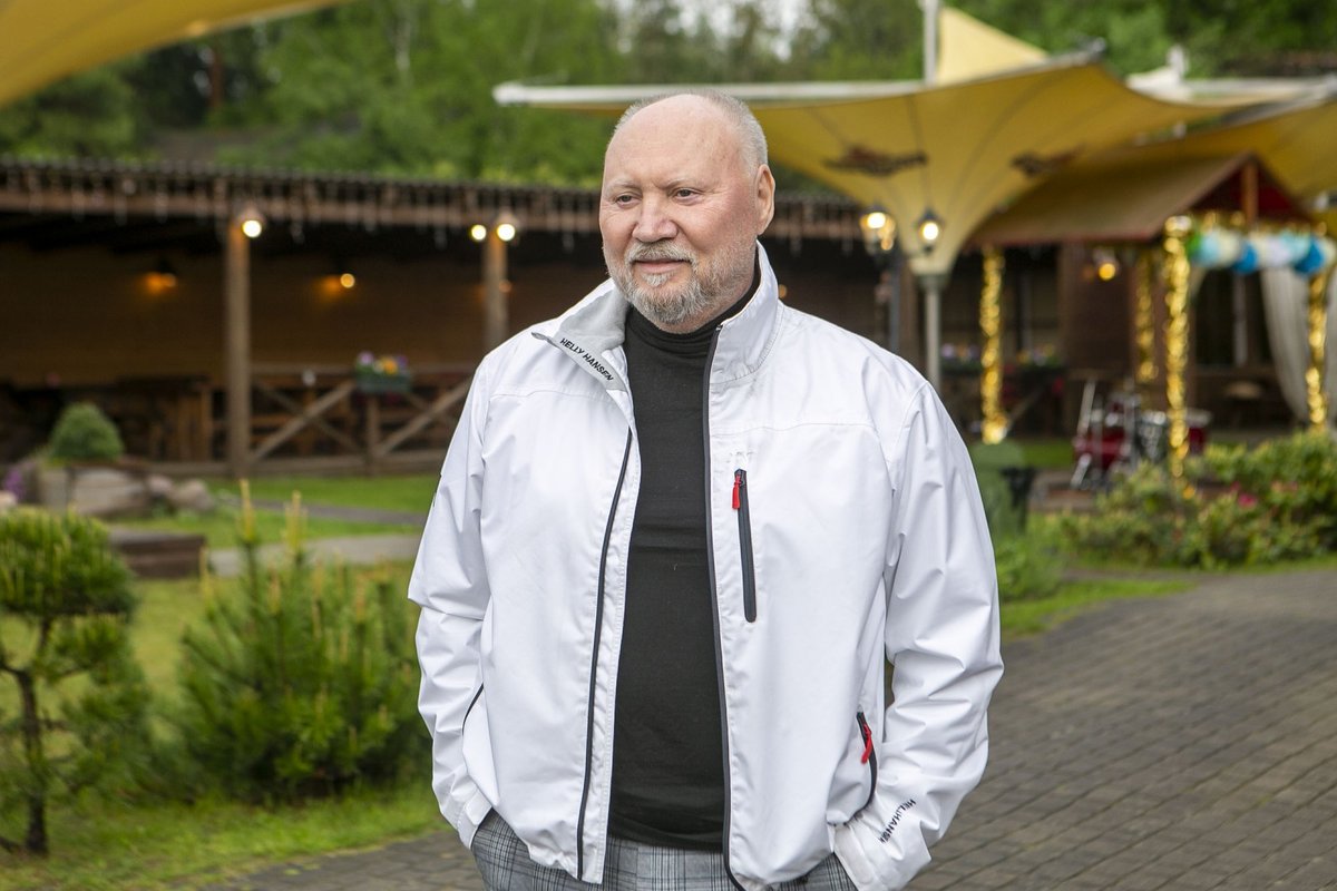 Jaunystėn nusikėlęs Fara kreipėsi į 18-metį save