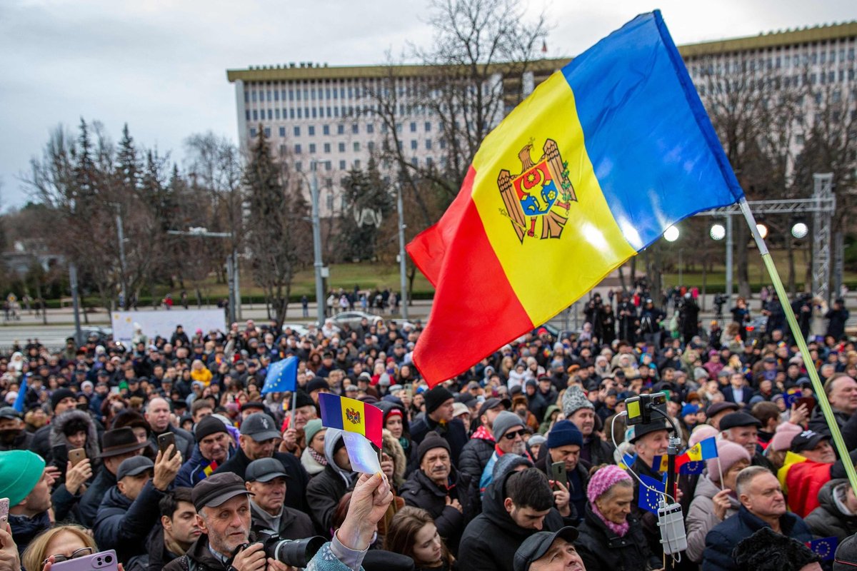Moldova traukiasi iš NVS - Delfi