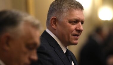 „Politico“: pas Trumpą apsilankęs Robertas Fico – šokiruotas