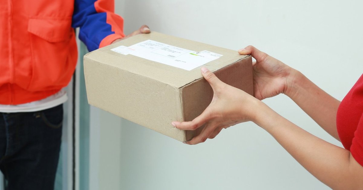 Vyras po Kalėdų gavo siuntą: atsidaręs dėžę negalėjo patikėti, ką mato