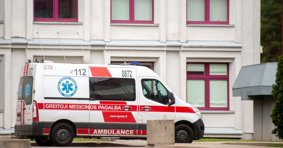 Iš Santaros klinikų – skubi žinia: nenustebkite, jei išveš į kitą ligoninę regione