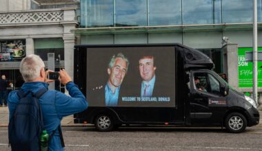 Epsteinas: pasaulis nesuvokia, koks kvailas yra D. Trumpas