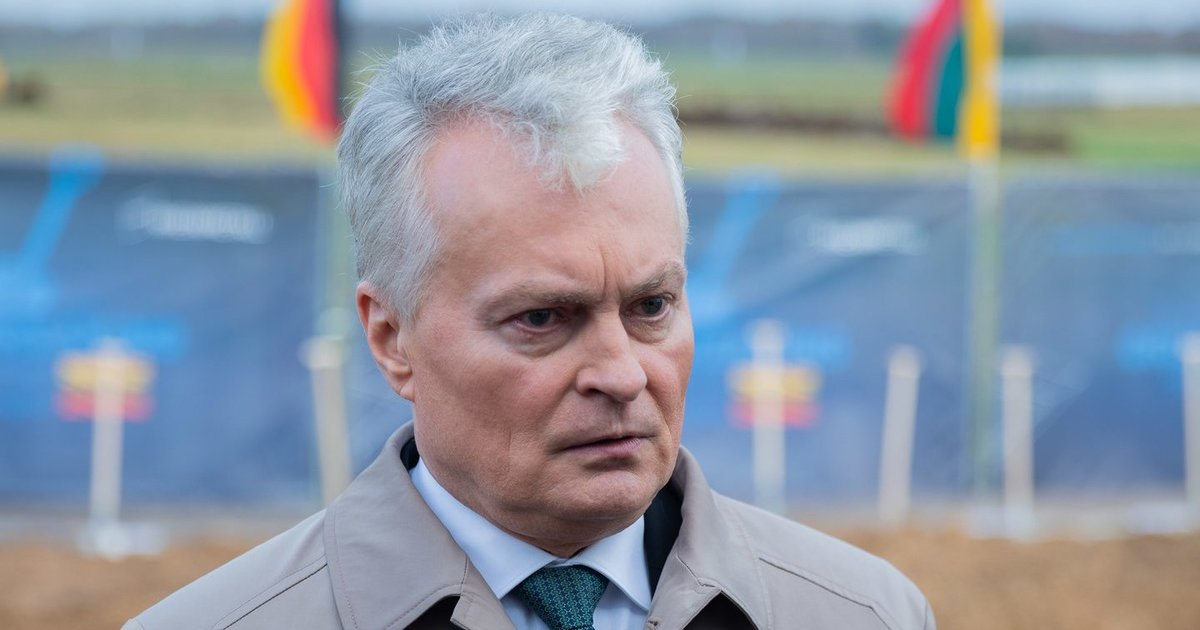 Nausėda reiškia užuojautą dėl Šveicarijoje per gaisrą žuvusių ir sužeistų žmonių