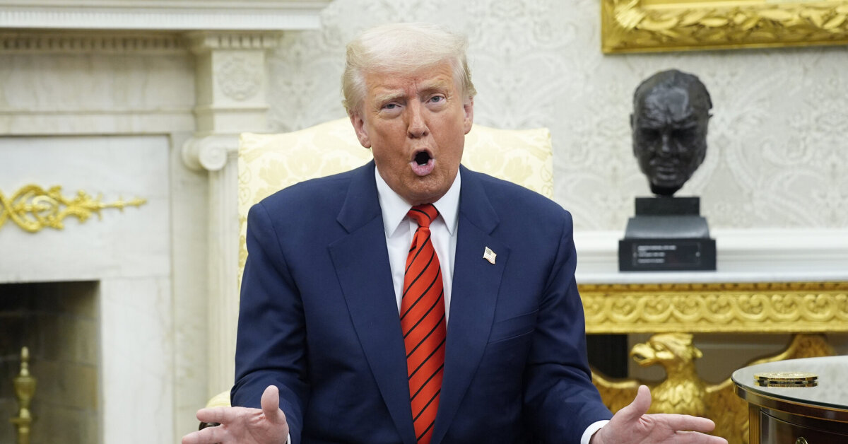 Donaldas Trumpas dėl pasipiktinimo po nužudymų Mineapolyje keičia kursą - 15min.lt