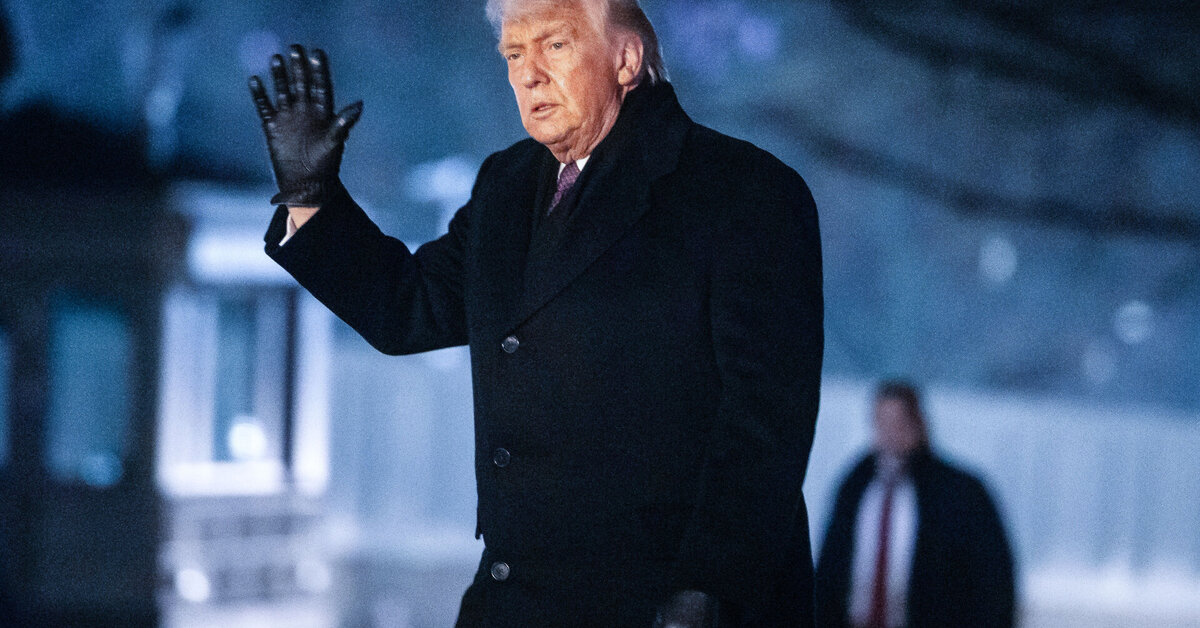 Donaldas Trumpas grasina padidinti muitus Pietų Korėjai iki 25 procentų