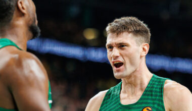 „Lūžę šonkauliai ir koja“: Slevos tolerancija skausmui ir noras likti „Žalgiryje“