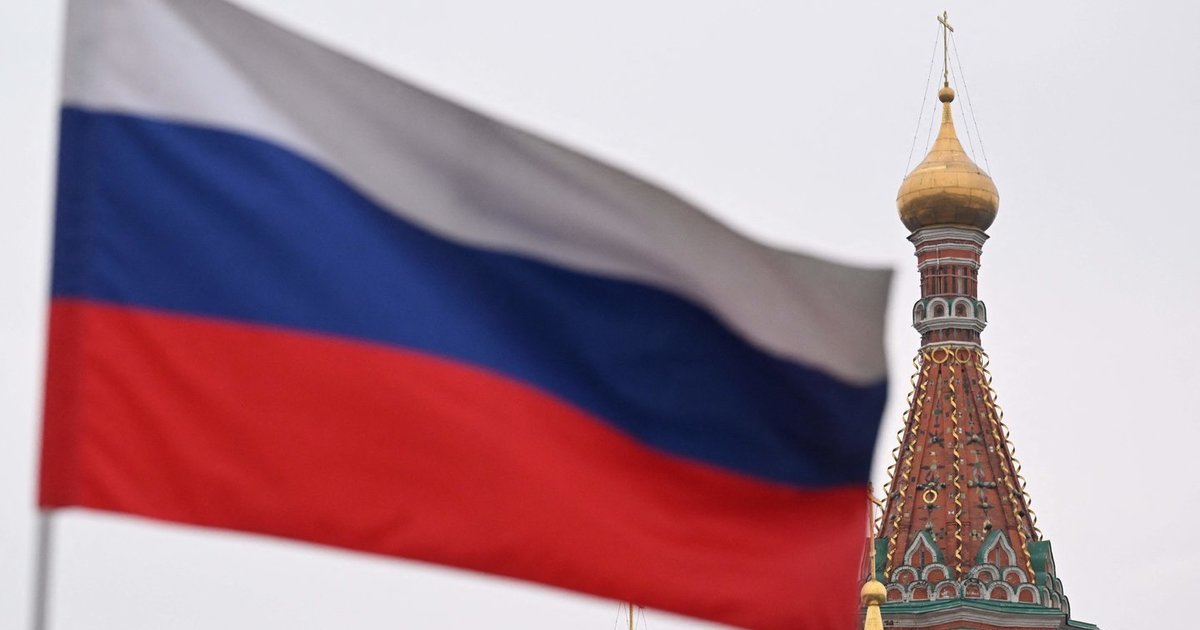 „The Telegraph“ įvardijo, kas aktyviai prisideda prie Rusijos raketų „Orešnik“ gamybos