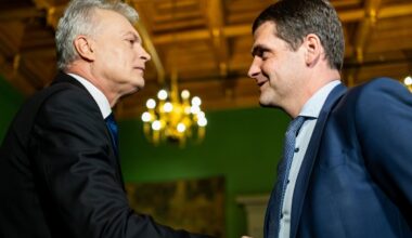 Naujausi reitingai: Nausėda pasiekė 20 metų nematytas žemumas - Delfi