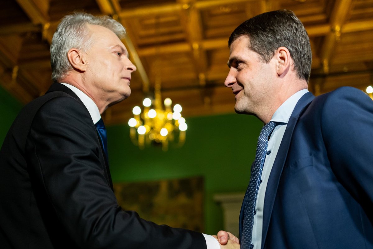 Naujausi reitingai: Nausėda pasiekė 20 metų nematytas žemumas - Delfi