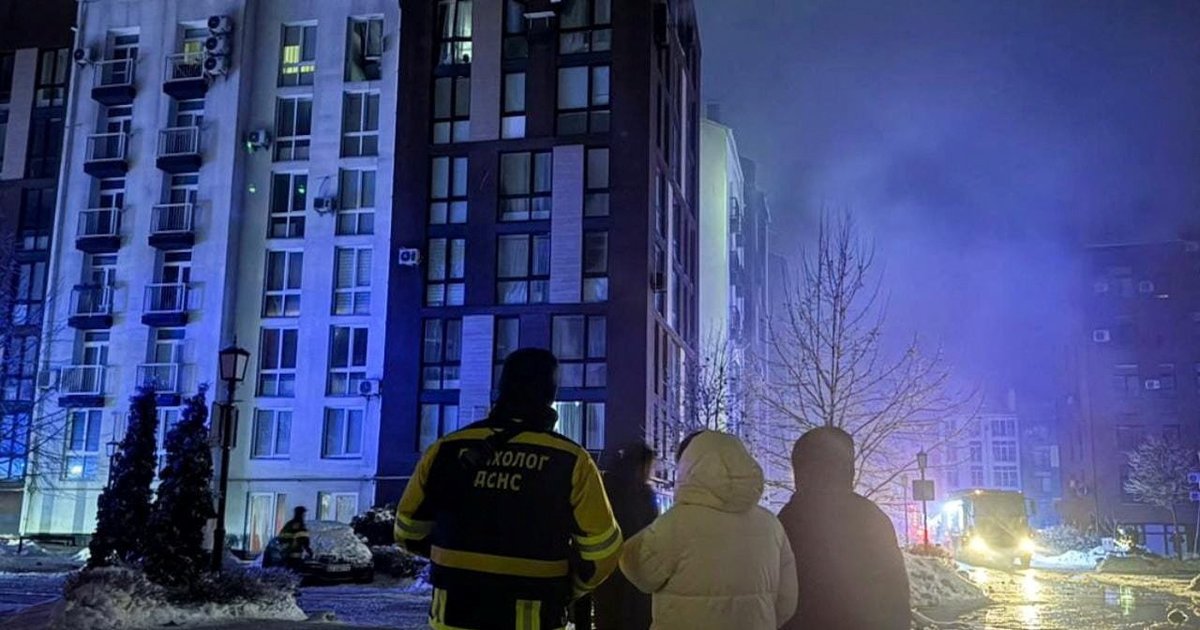 Karas Ukrainoje. 4-erių vaikas liko be tėvų: rusams smogus daugiabučiui Kyjive žuvo sutuoktinių pora