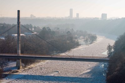 Užšalusi Neries upė Vilniuje