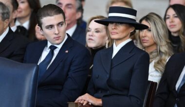 Melania įtūžusi: privačias Barrono Trumpo nuotraukas paviešinę asmenys sulauks pasekmių