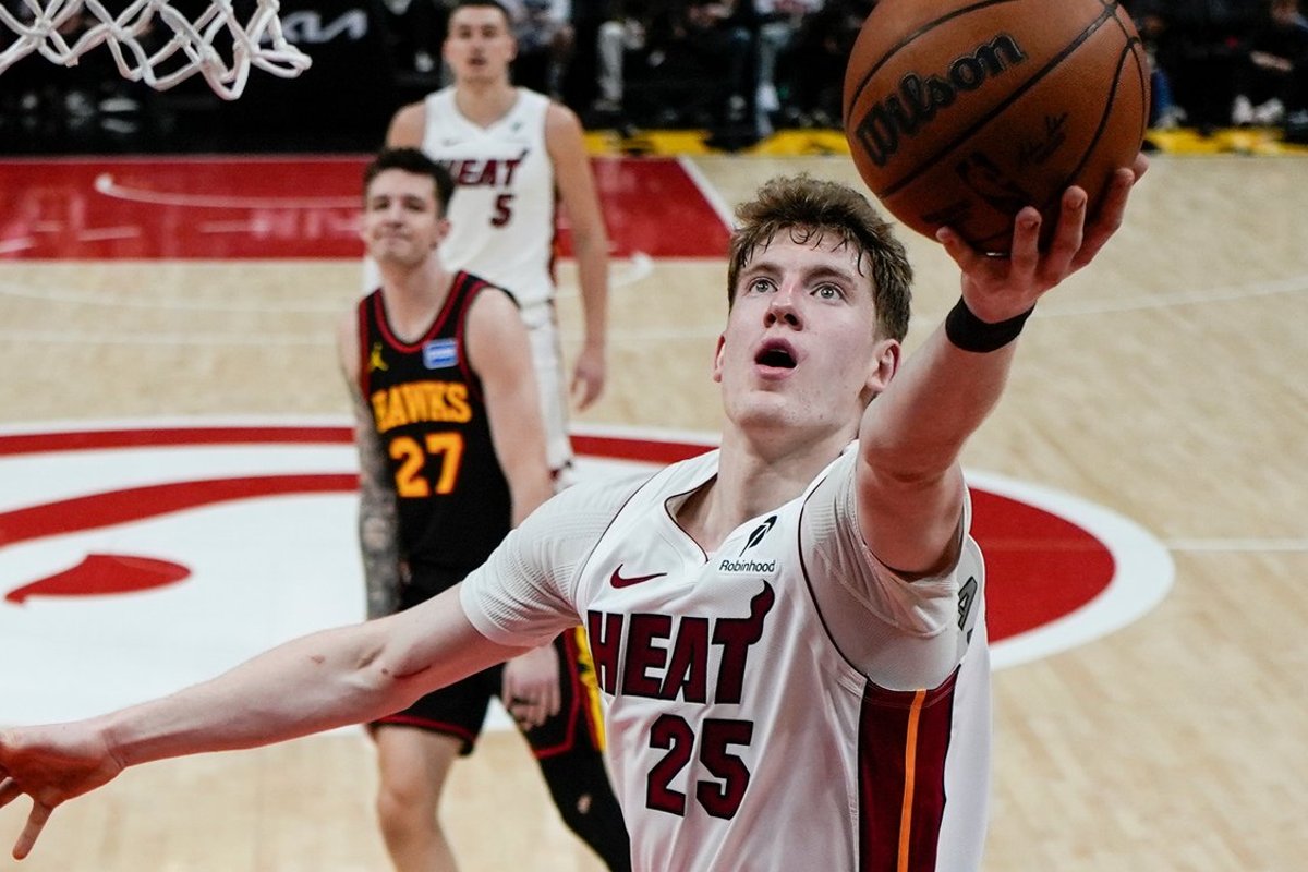 Progą gavęs Jakučionis su „Heat“ patiesė Rytų konferencijos lyderius