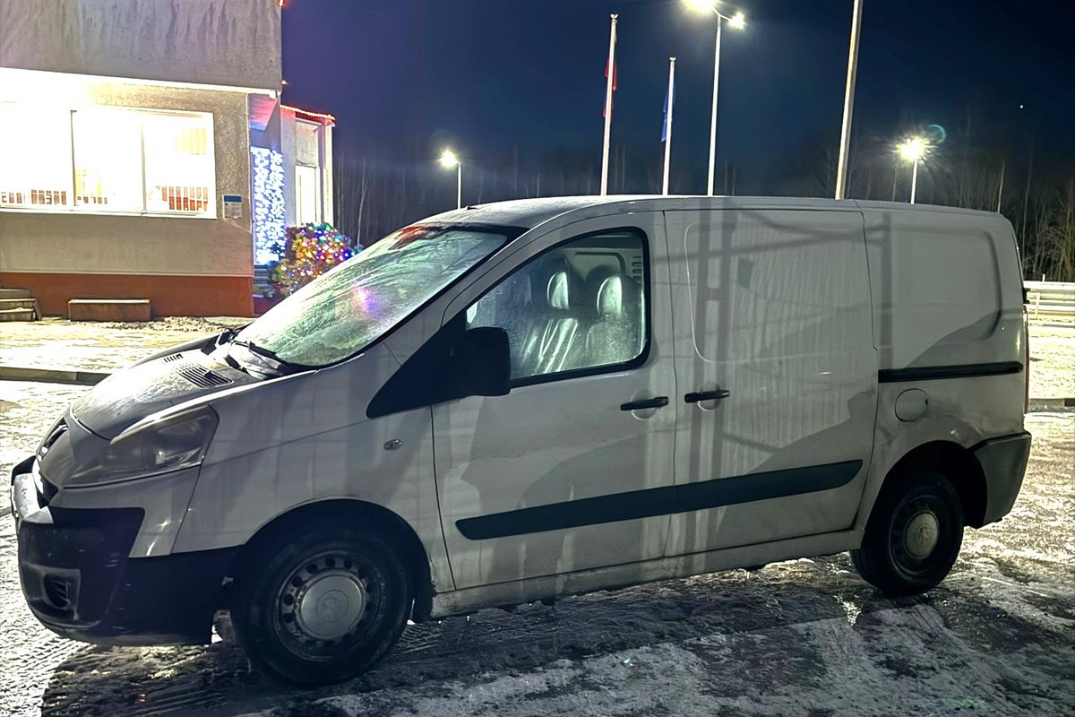 VSAT tarnybinis šuo miške besislapstančius migrantus