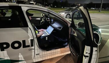 Vilniuje „Jaguaras“ apdaužė 5 automobilius